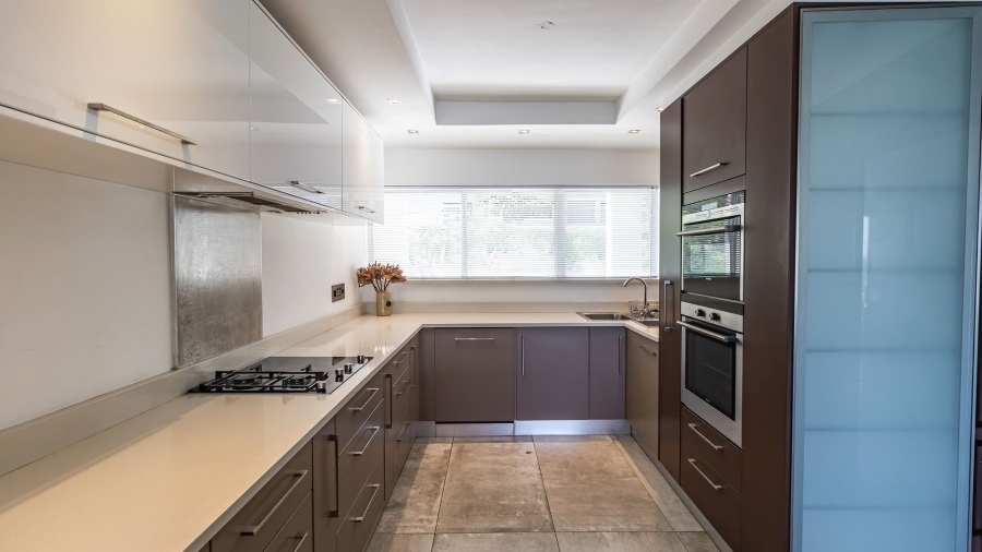 To Let 4 Bedroom Property for Rent in Gordons Bay Village Western Cape